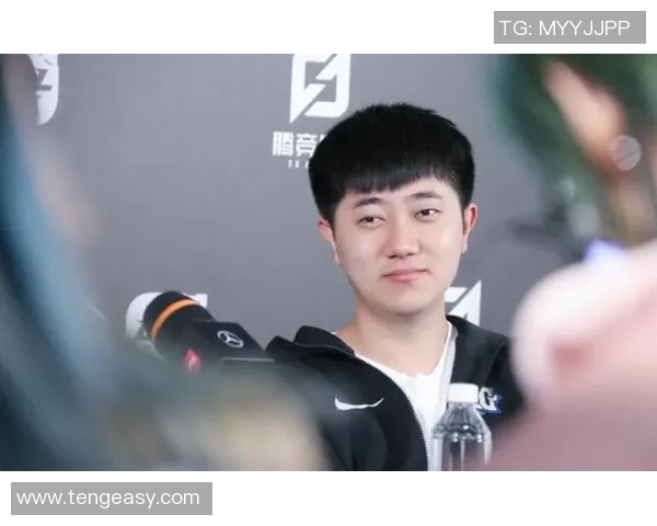 黄芳专访:从新手到职业选手的英雄联盟成长之路回顾