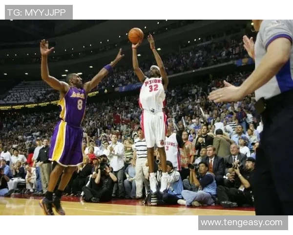 科比对阵火箭经典全场录像回顾重温传奇时刻与精彩瞬间