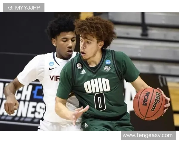 戴森丹尼尔斯的崛起之路：从青涩新星到NBA未来之星的蜕变